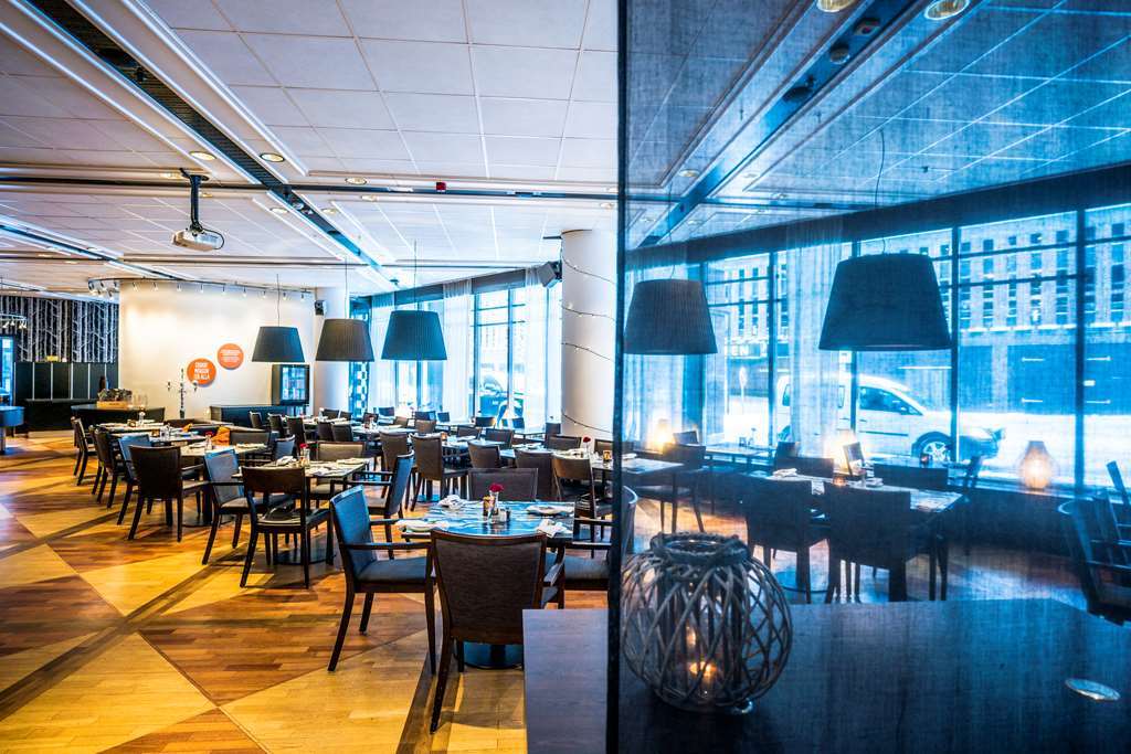 Scandic Plaza Умео Ресторан фото